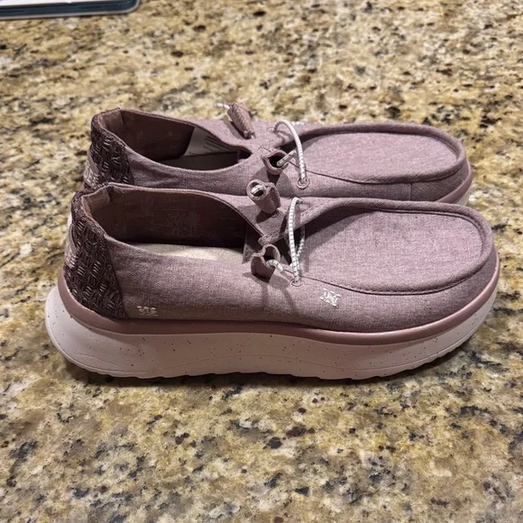 Hey Dude Women's Sneakers in Dusty Pink - Picture 2 of 6